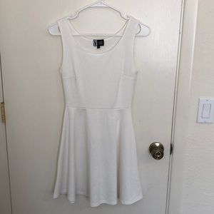 {Vibe} White dress